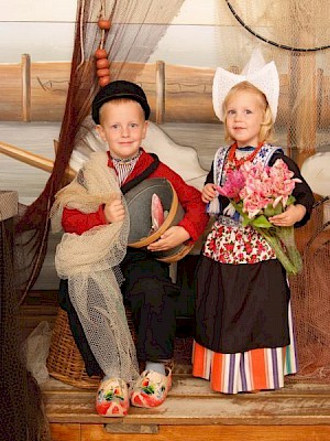 Children in Dutch costume