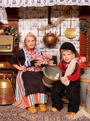 Children in Dutch costume