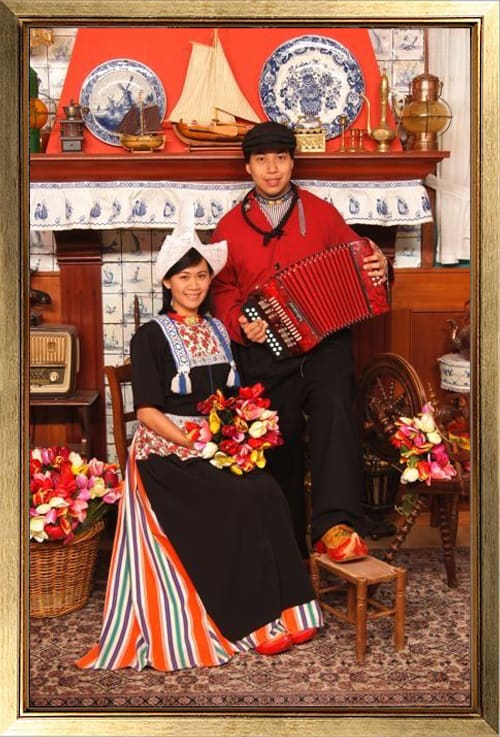 Tourists in Dutch costume